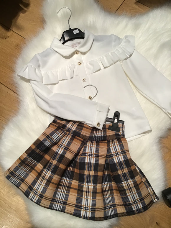 Girls skirt set