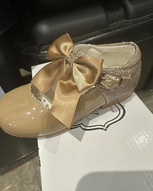 Girls glitter bow shoes